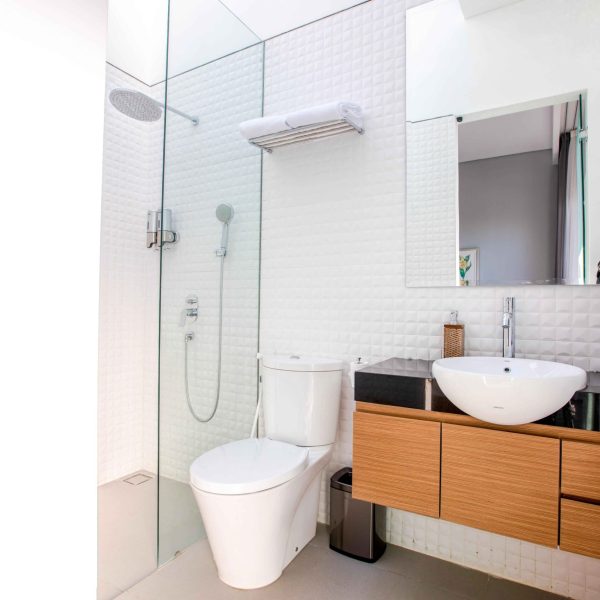 2-BR---Bathroom